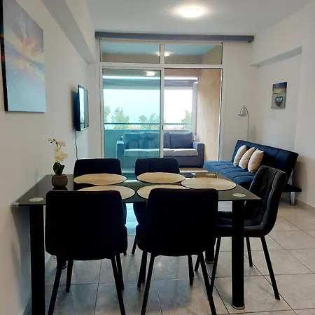 Erika Sea Breeze Makenzie Apartment Larnaca