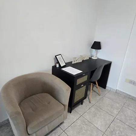 Erika Sea Breeze Makenzie Apartament